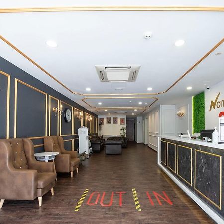 ג'והור בהרו Oyo 90403 North City Hotel מראה חיצוני תמונה