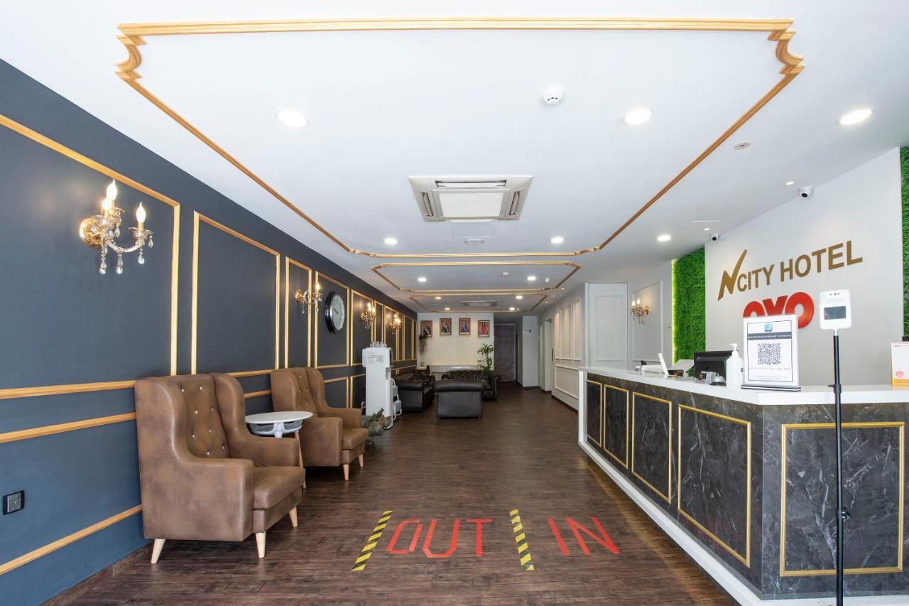 ג'והור בהרו Oyo 90403 North City Hotel מראה חיצוני תמונה