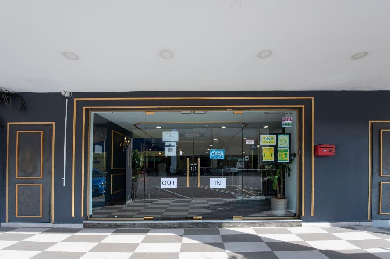 ג'והור בהרו Oyo 90403 North City Hotel מראה חיצוני תמונה