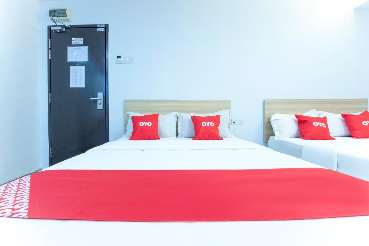 ג'והור בהרו Oyo 90403 North City Hotel מראה חיצוני תמונה