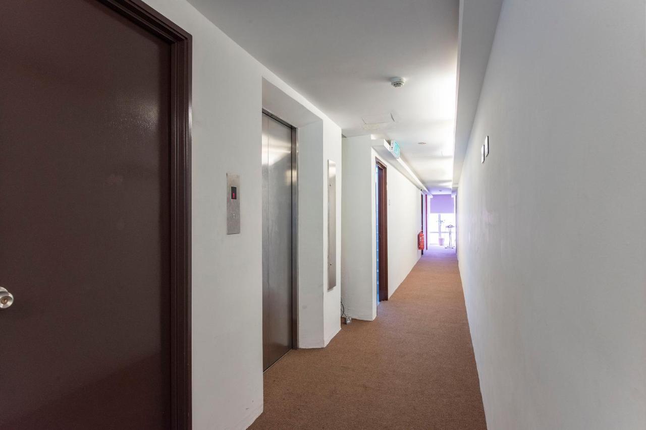 ג'והור בהרו Oyo 90403 North City Hotel מראה חיצוני תמונה