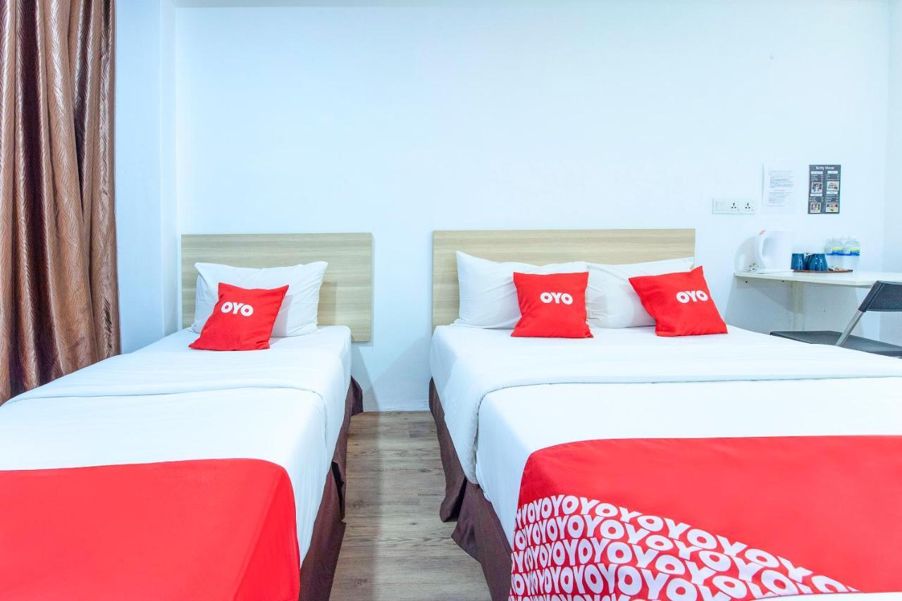 ג'והור בהרו Oyo 90403 North City Hotel מראה חיצוני תמונה